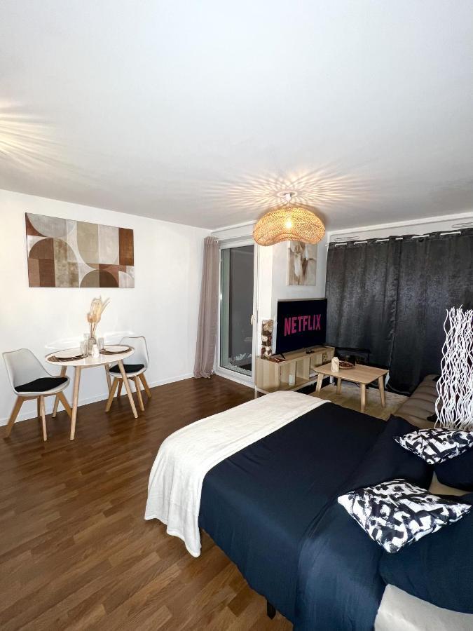 "Moonlight" Gare A 10Min De Paris, Wifi, Terrasse , Parking Argenteuil Exterior foto